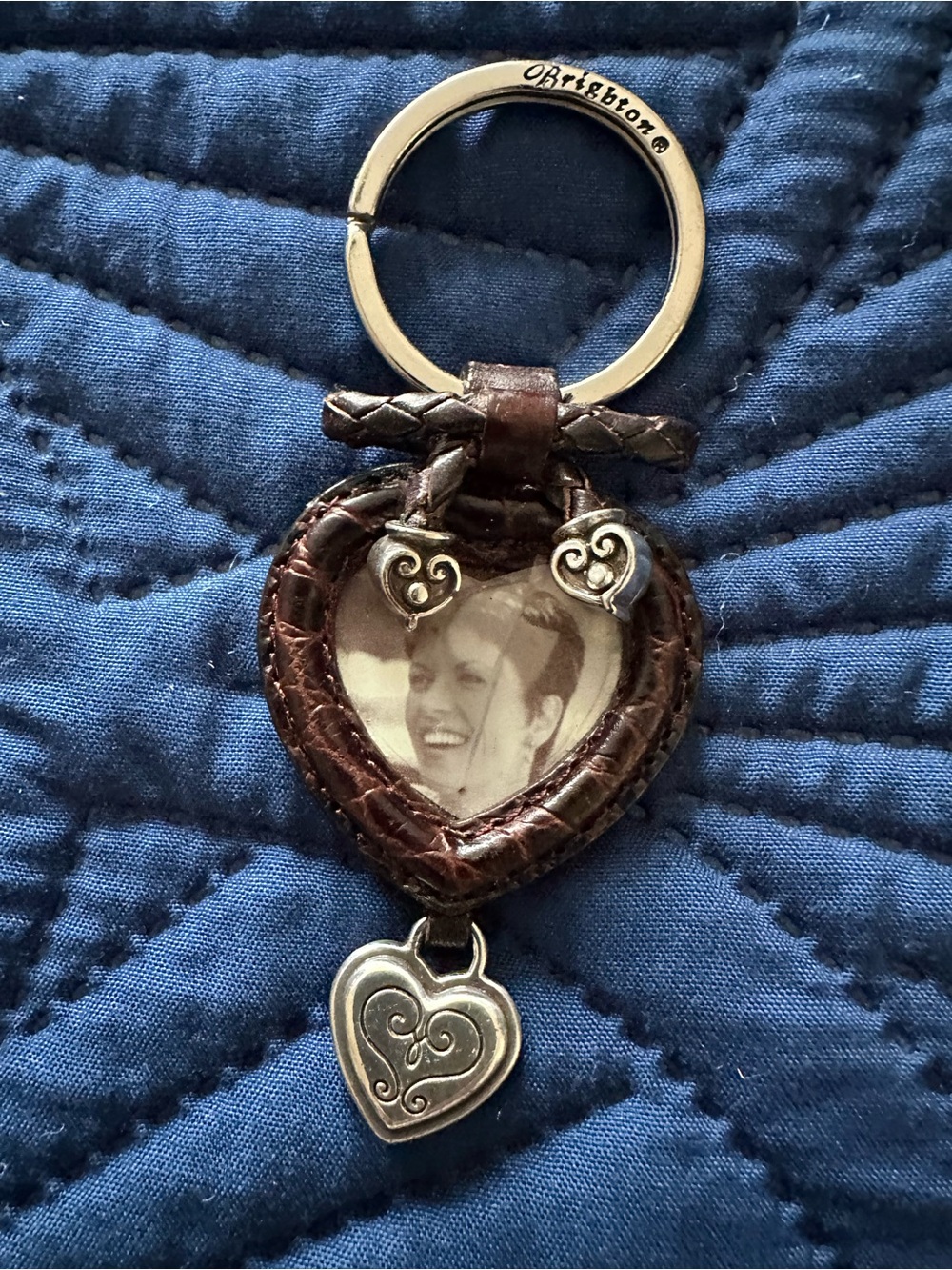 Brighton Brown Leather Heart Photo Keyring with Silver Hearts NEVER USED